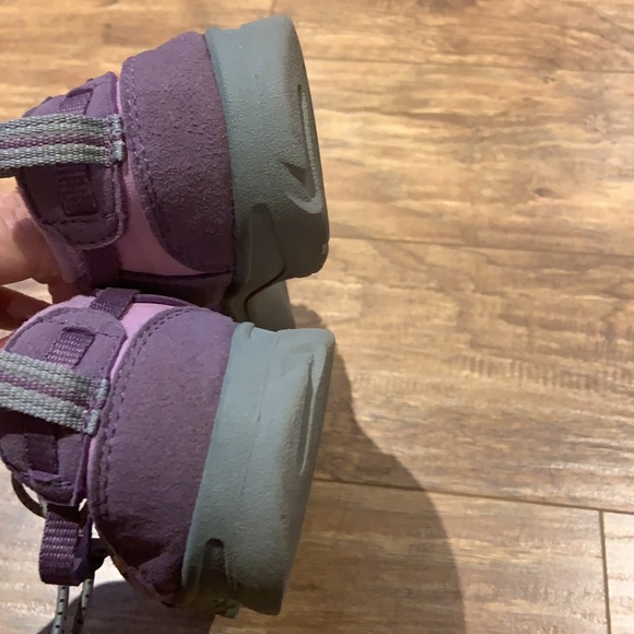 Keen purple and grey sandals - Picture 4 of 11